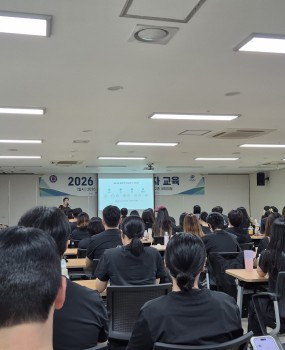 
    
    2026 구·군체육회 생활체육지도자 교육 참석 결과 보고
    
    
    
        부산광역시서구체육회 소속 생활체육지도자의 역량 강화와 조직 소통을 위한 교육 참석 결과를 아래와 같이 공지합니다. 이번 교육을 통해 지도자들의 전문성을 한층 더 높이는 유익한 시간을 가졌습니다.
    

    
    
        교육 개요
        
            • 일시: 2026. 7. 10.(금)
            • 장소: 부산광역시체육회관 (2층 대회의실 / 4층 월계관)
            • 참석자: 최세정 주임 외 소속 생활체육지도자
            • 목적: 2026 부산광역시 구·군체육회 생활체육지도자 교육 참석 및 실기 능력 배양
        
    

    
    주요 내용 및 교육 성과

    주요 교육 내용주요 성과
                    • 2026 부산광역시 구·군체육회 생활체육지도자 직무 교육
                    • 생활체육지도자 소양 교육
                    (